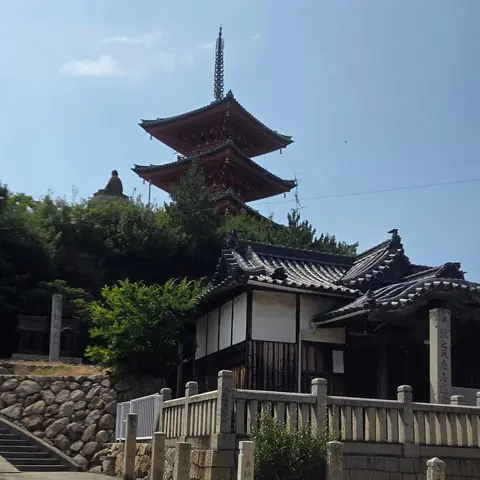 王子神社 ポケモンマンホール