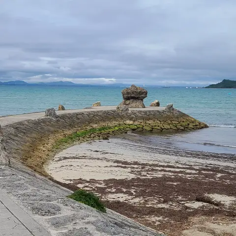 海中道路ビーチ : くじらのしっぽ
