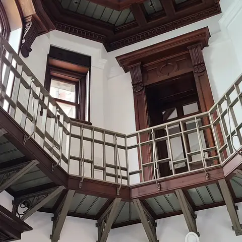 岩手銀行赤レンガ館内