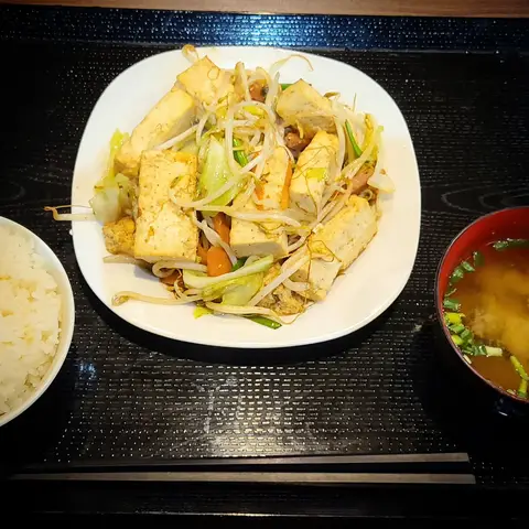 若狭 食堂（沖縄料理の店）
