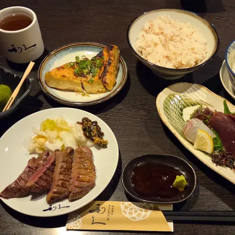 牛たん炭焼 利久 松島海岸駅前店